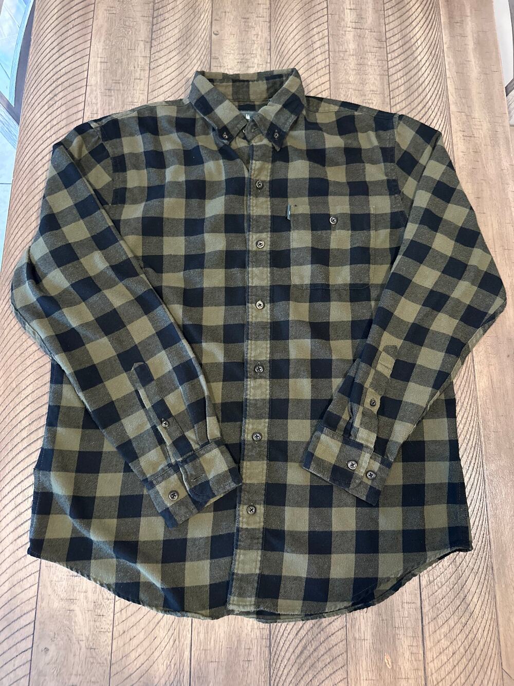 G.H. Bass & Co. Mens Medium Green Black Buffalo Plaid Long Sleeve Flannel Shirt